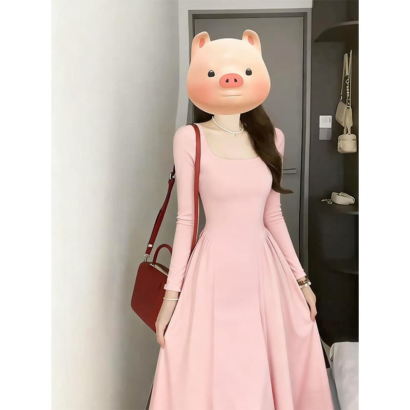 Pink [long-sleeved dress]