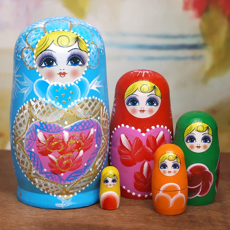 5 layers of blue hearts (11cm high)