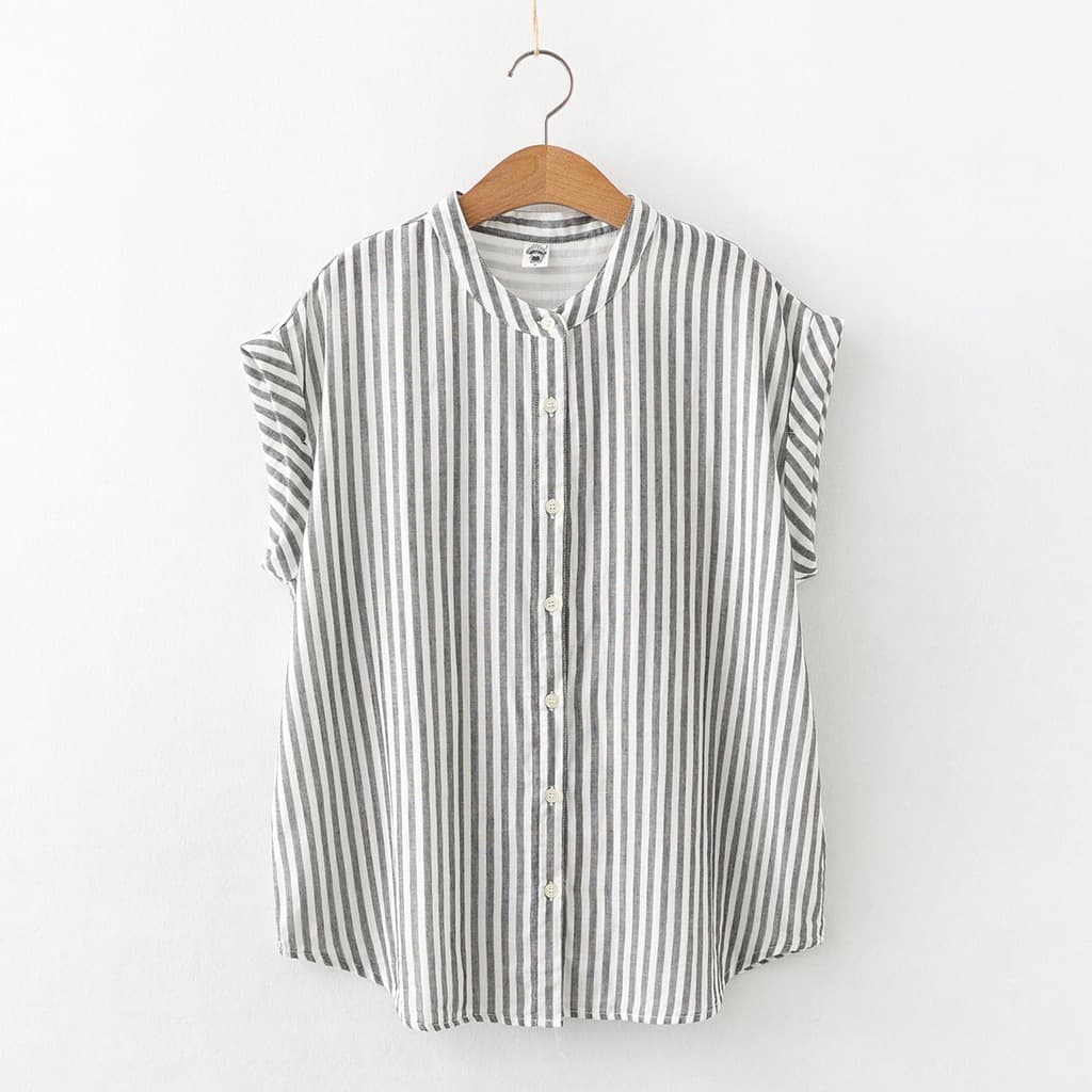 Gray and white stripes