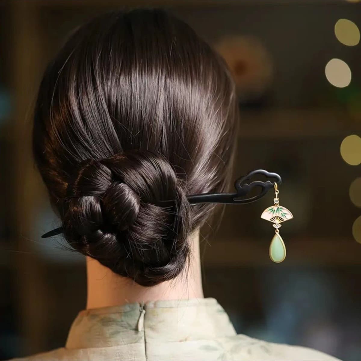 B97 Xiangyun Jade Fan [Natural Ebony]]