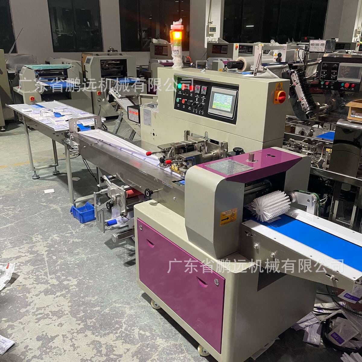 Multifunctional Laminated Paper Packing Machine Medical Sanitary Napkin Pad Packing Machine Sanitary Napkin Pillow Packing Machi 4