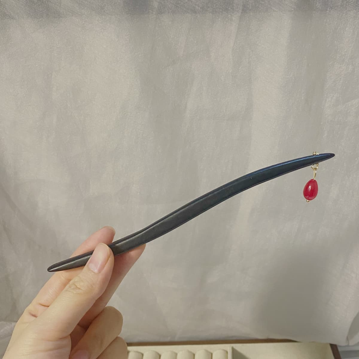 267# red bead hairpin