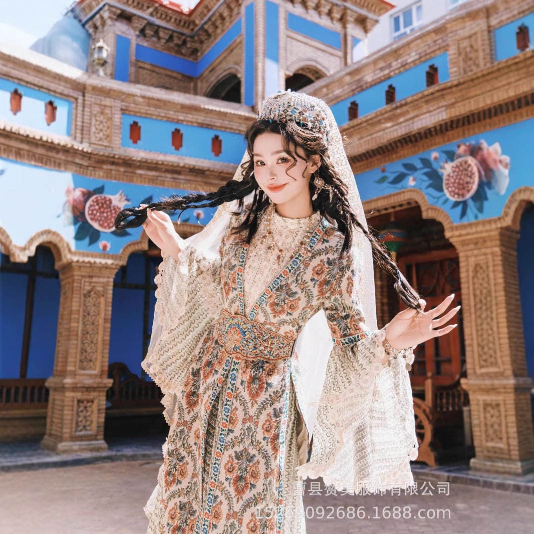 Photo Studio New Style Xinjiang Uyghur Ethnic Minority Girl Travel Photography Yunnan Dali Lijiang Photo Photography Clothing 3