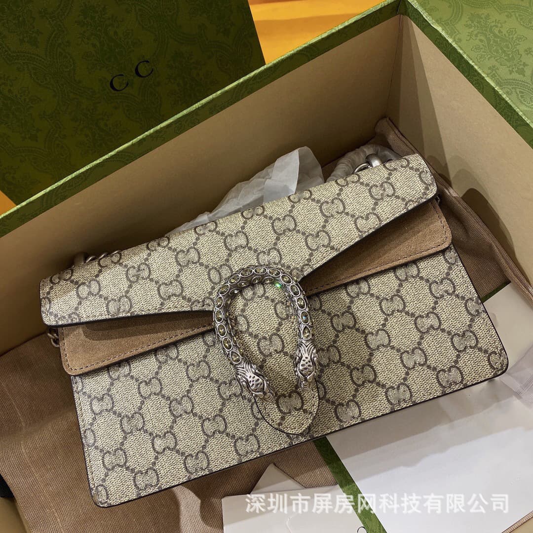 Khaki color