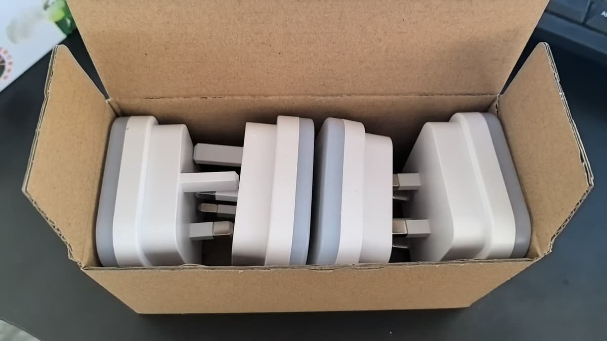 Square white warm light (uk standard) 4 pack