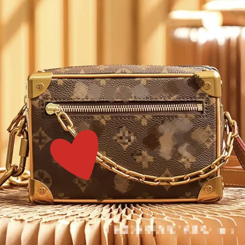 Caramel color and customer service confirm the style