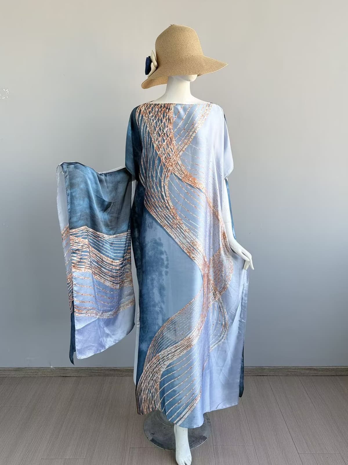 581-lightning-gray mist blue