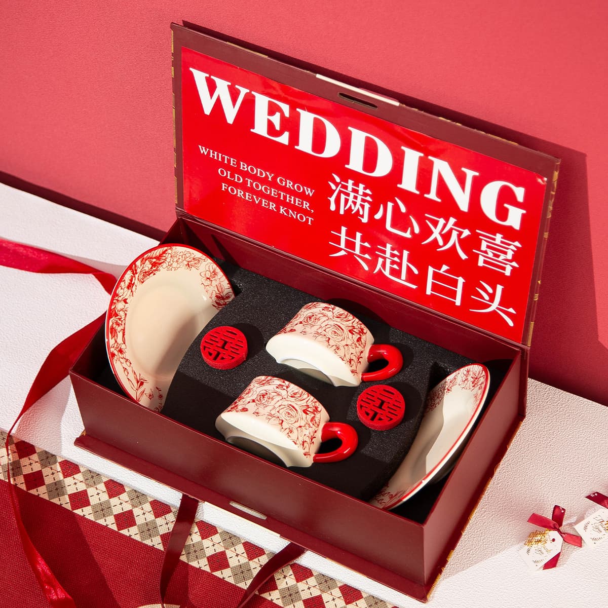 Matching cups - red handle + red handle festive rose cup and saucer set [new wedding gift box: overflowing with joy]