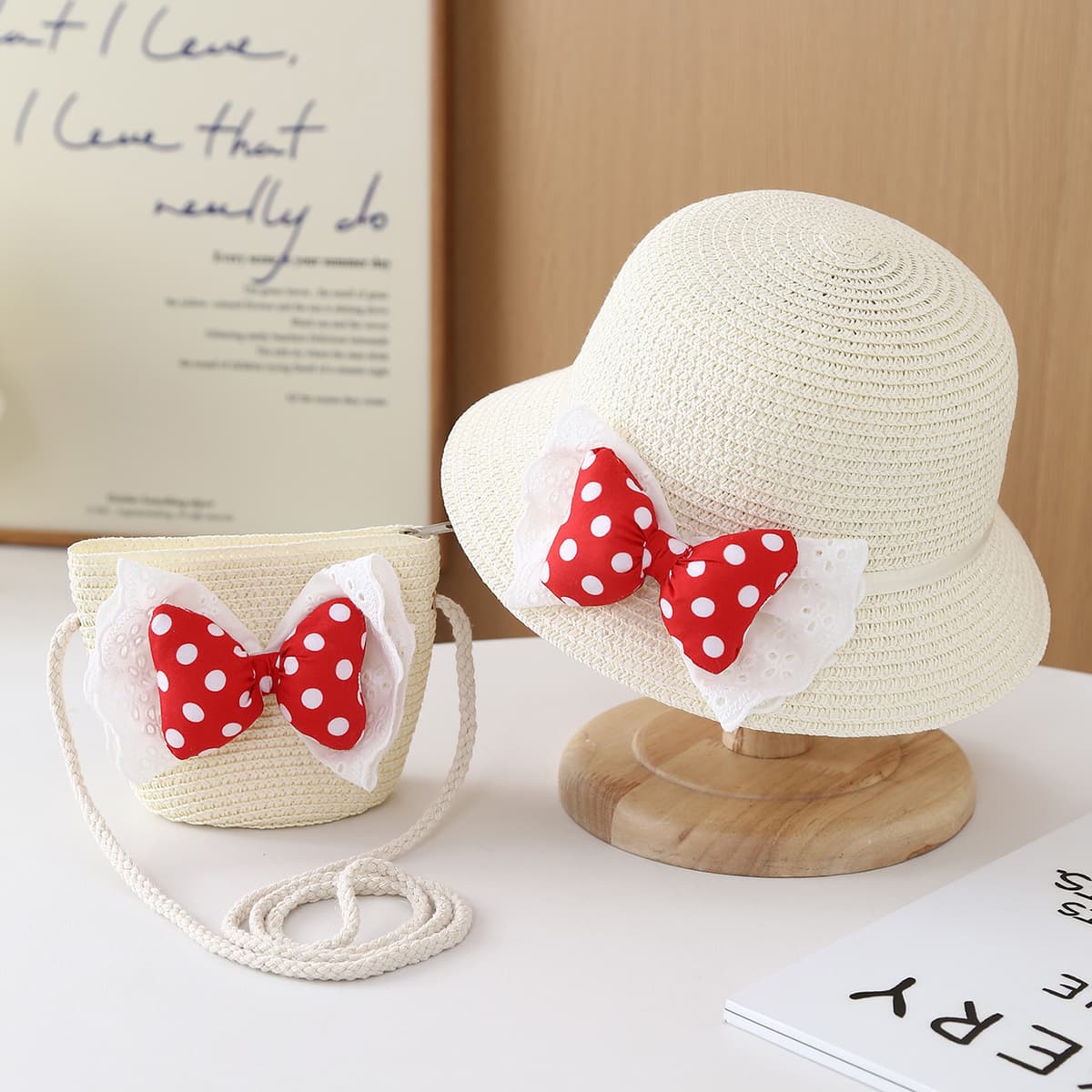 White bow set