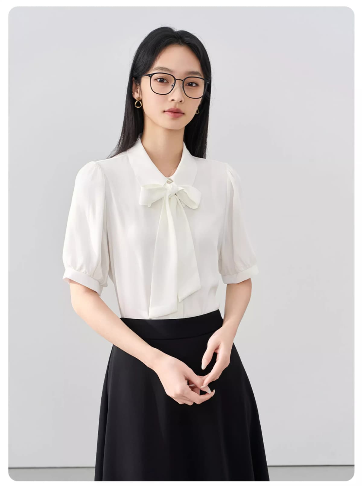 White short sleeves
