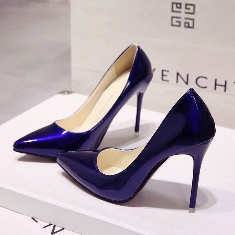 Blue [7cm]]
