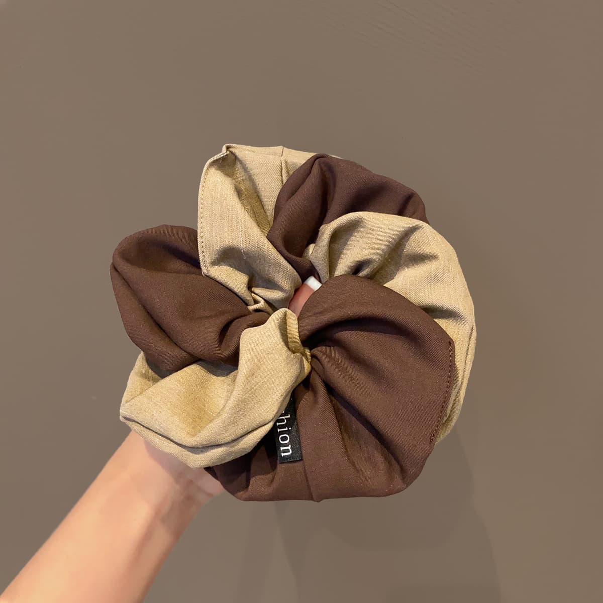 Brown double hair tie