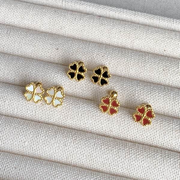 Silin Elegant Ear Bone Screw Screw Buckle Ear Piercing Earrings Titanium Steel Four-Leaf Clover Small Fresh Earrings for Women Color-Preserving