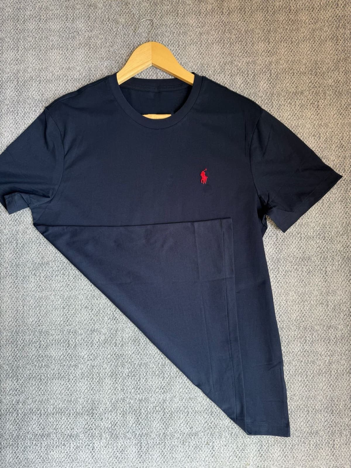 Navy blue (red label)