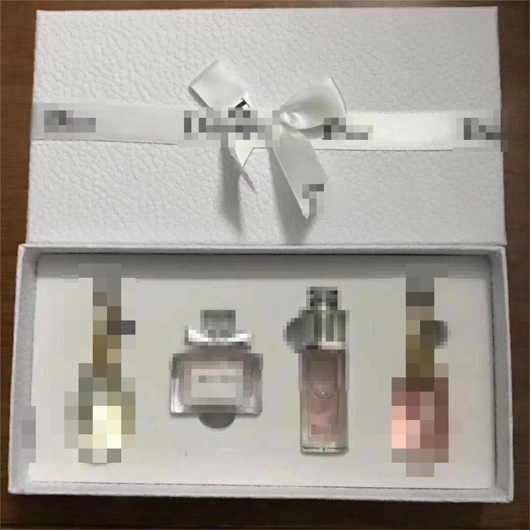 Dibai box set of four