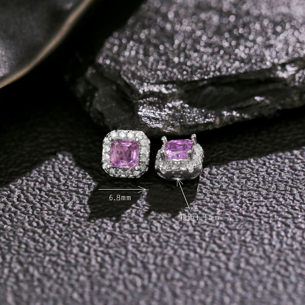 Amethyst 4mm chamfered small square (white gold)
