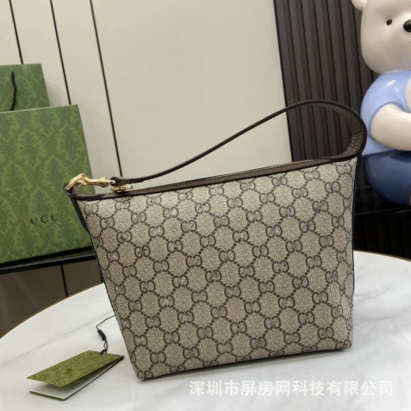 Yeni Gucci Ophidia seriyası ultra-mini çiyin çantası