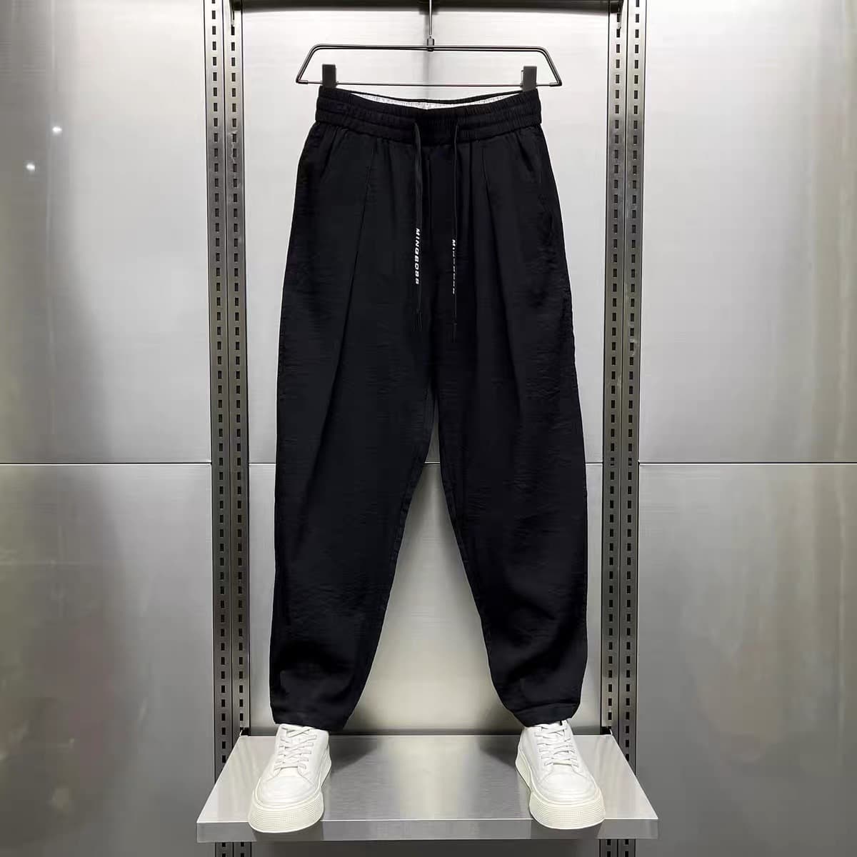 K302 black