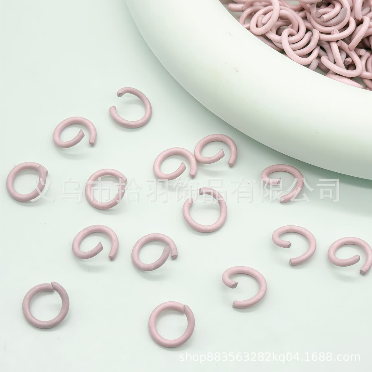 [light pink] open ring