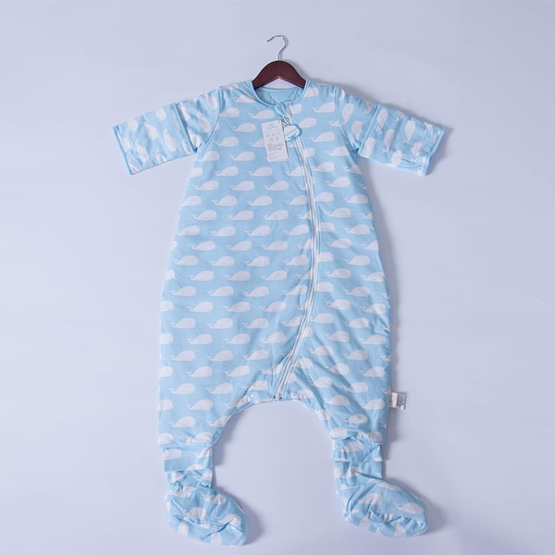 Light blue whale | Detachable split-leg sleeping bag
