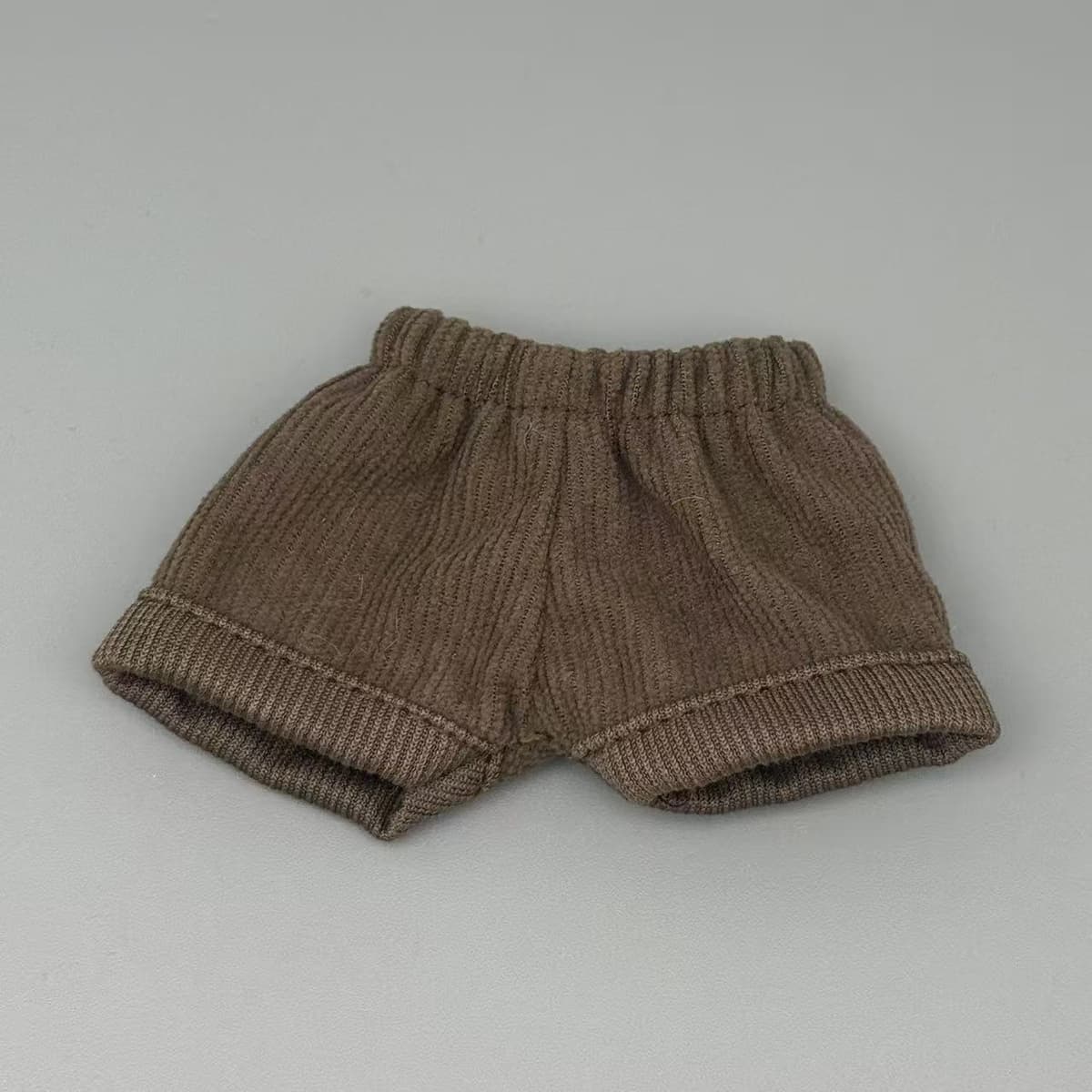 Coffee rolled edge (corduroy)