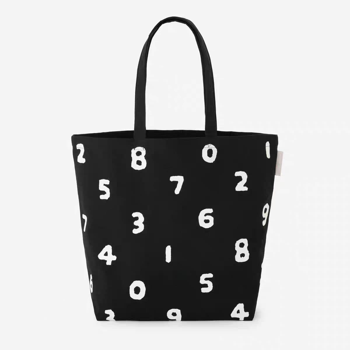 No. 33 black 39*45.5*14