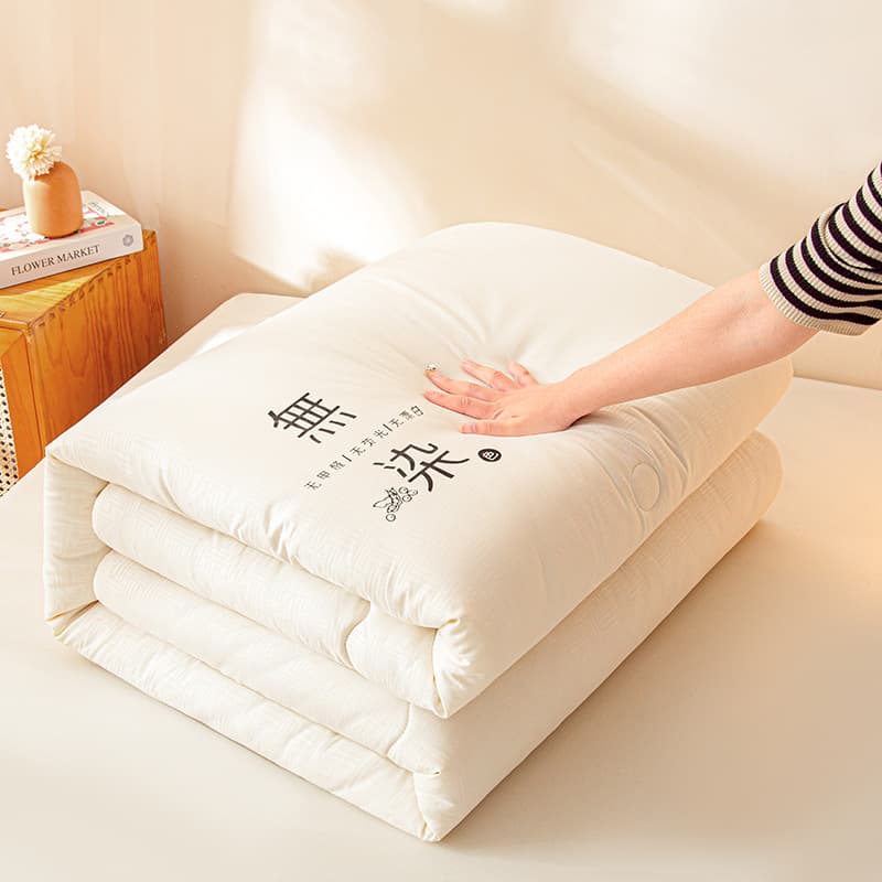Soybean fiber quilt [off-white + dye-free]