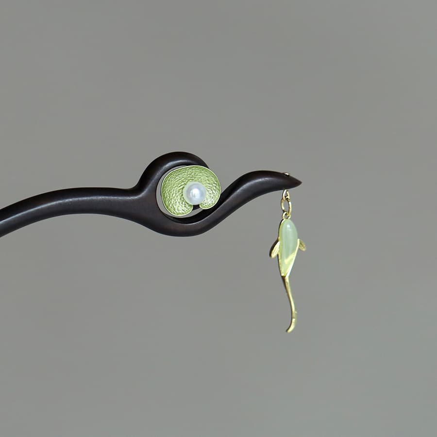 Tornado koi [natural ebony]