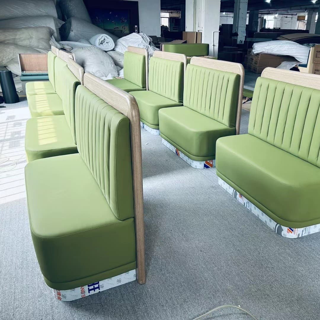Card seat 23
