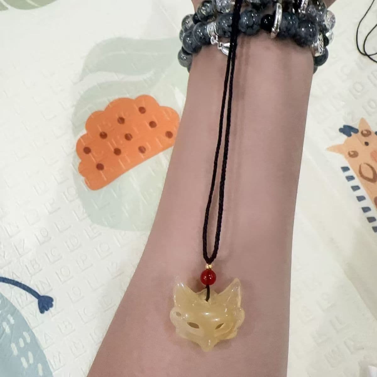 Fox mask necklace [orange]