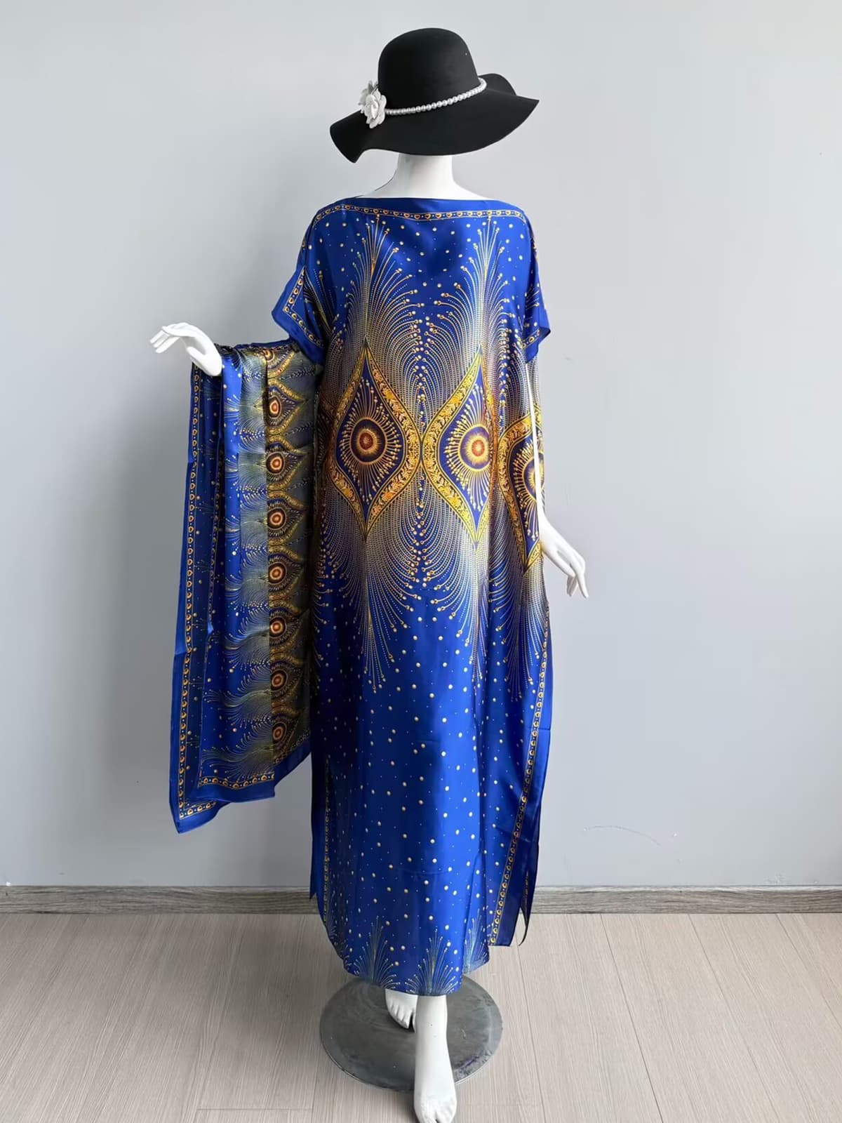 316a-peacock eye-sapphire blue