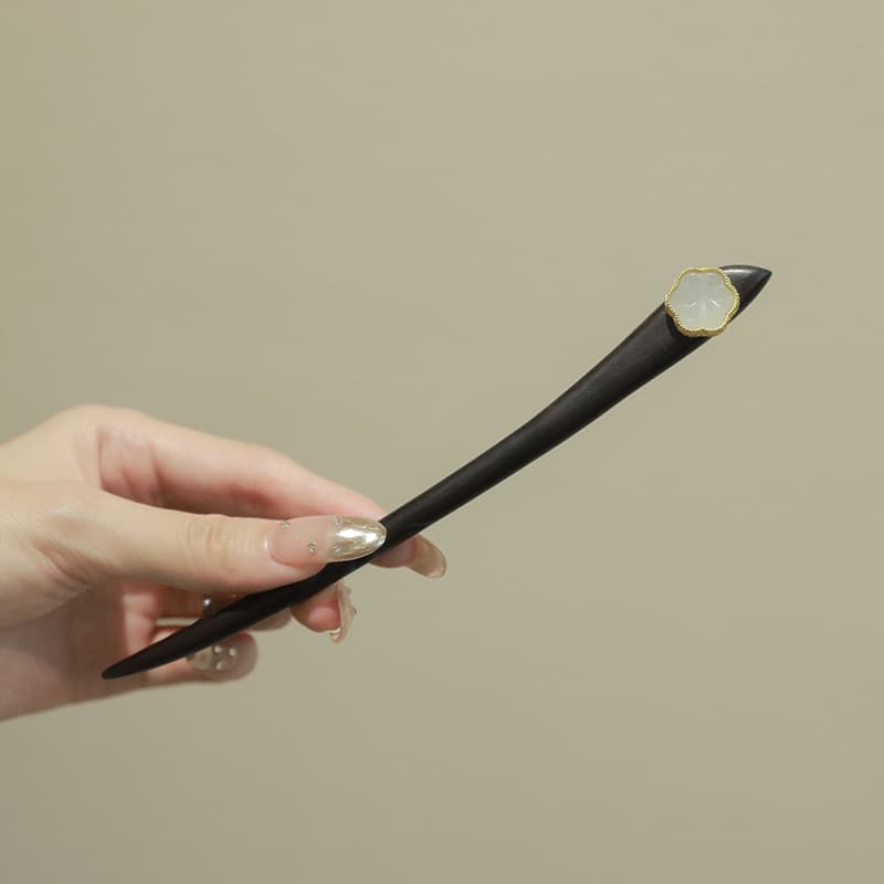 B57 Hetian Jade White Flower [Ebony]]