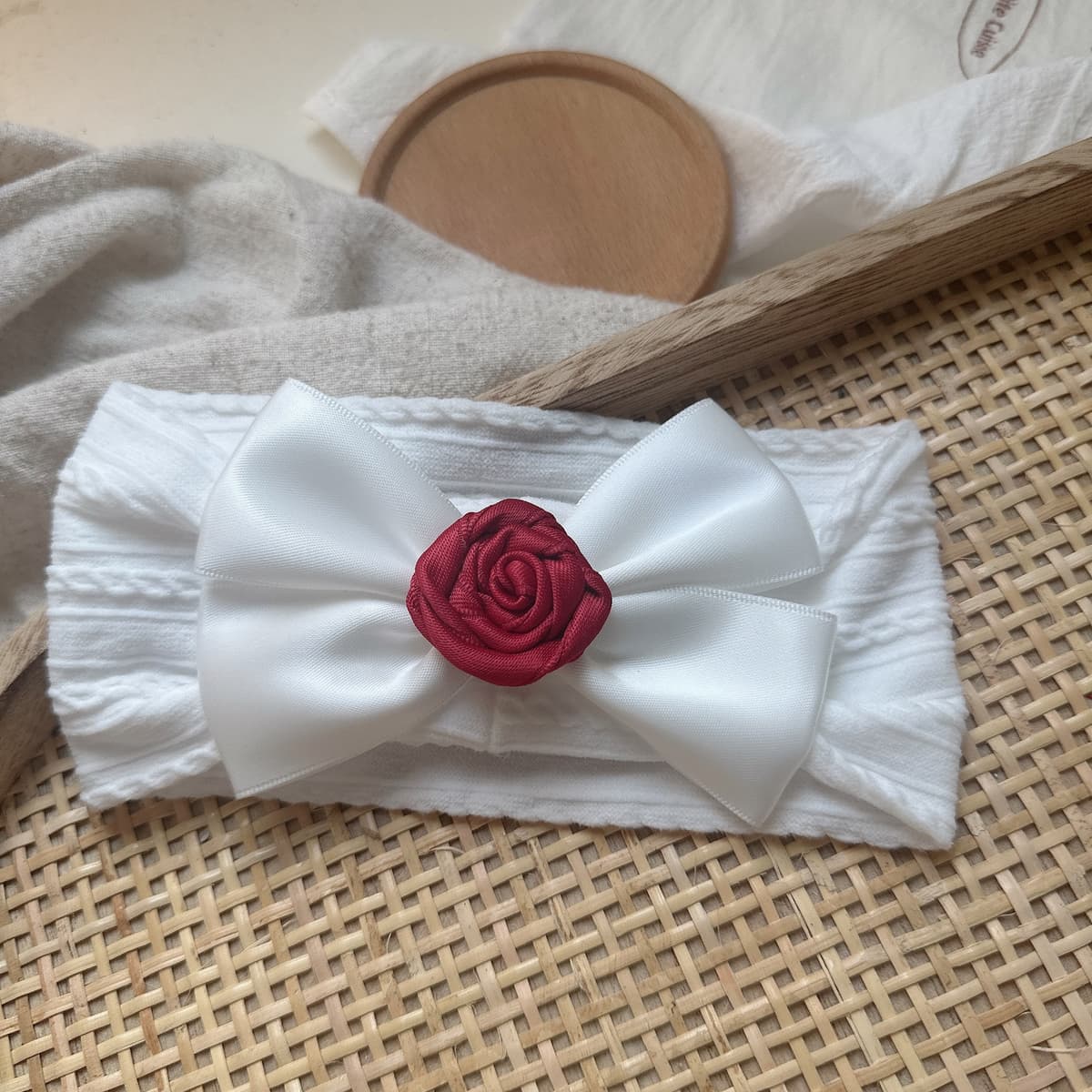 Red rose 5142 white jacquard headband