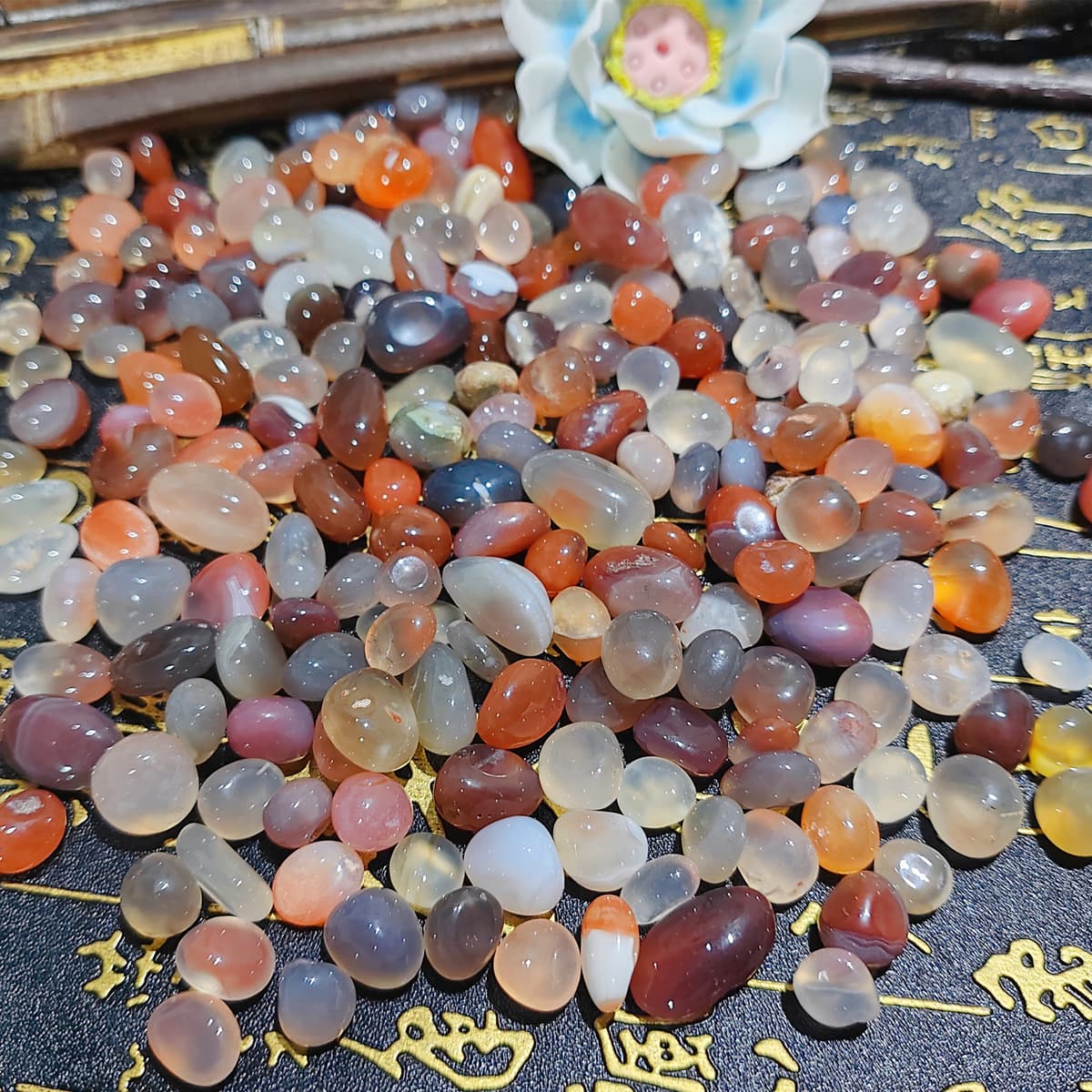 Non-red agate [0.5-0.8cm] (100g)