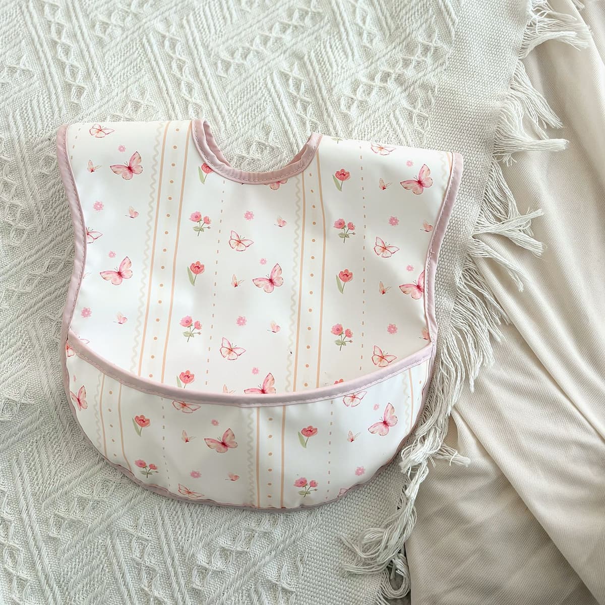 Pu three-dimensional bib jungle butterfly