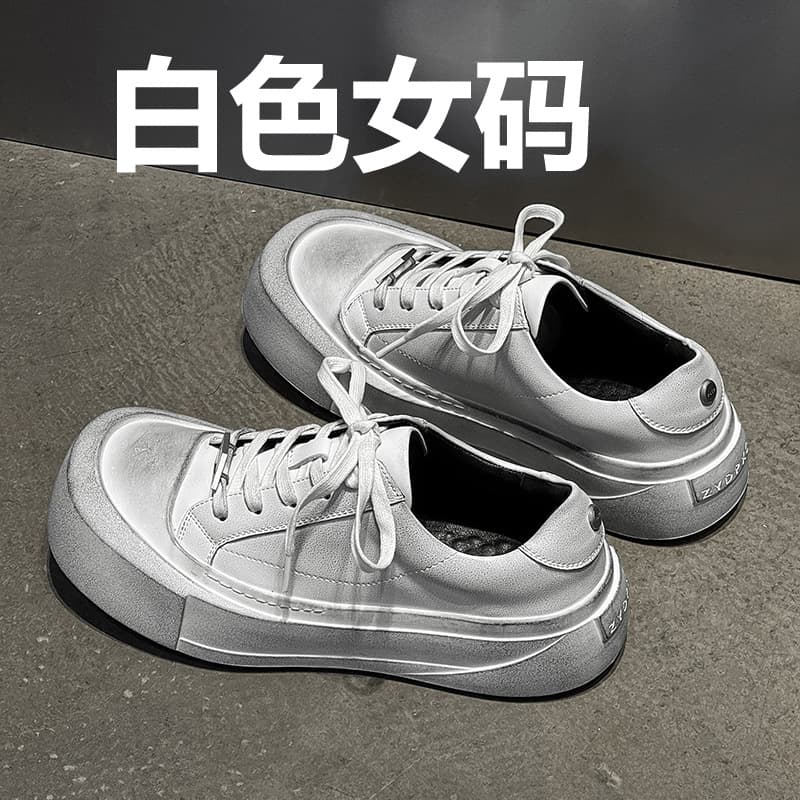 55542 women's size white