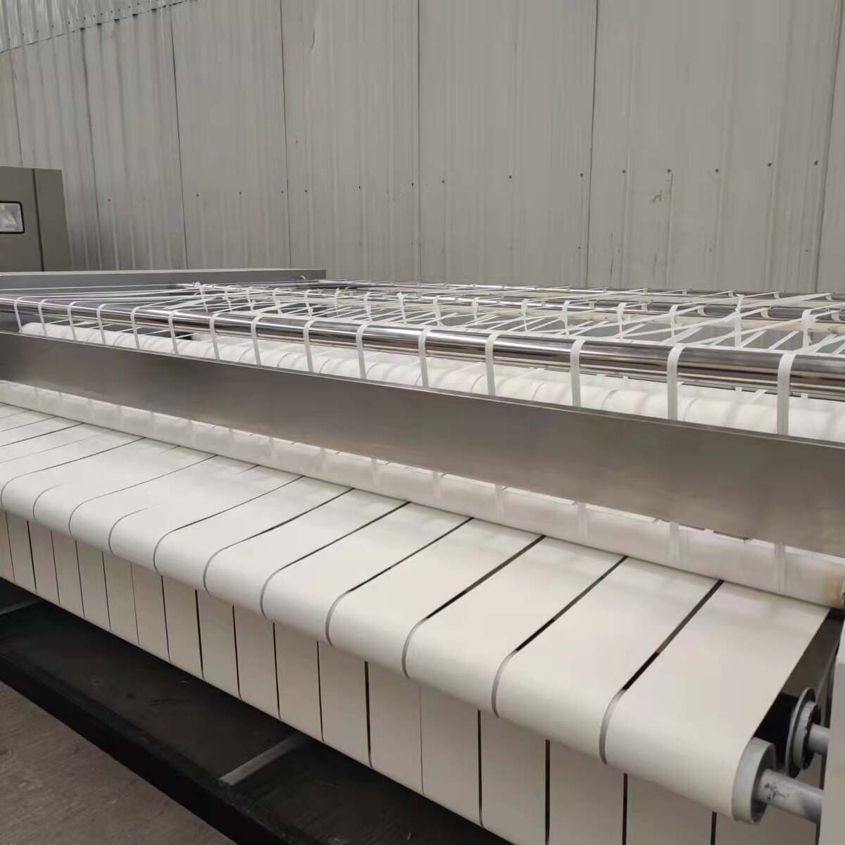 Hotel Linen Ironing Machine, Bed Bed Sheets and Quilt Drying and Ironing Machine, Laundry Room Industrial Ironing Machine Equipment 4