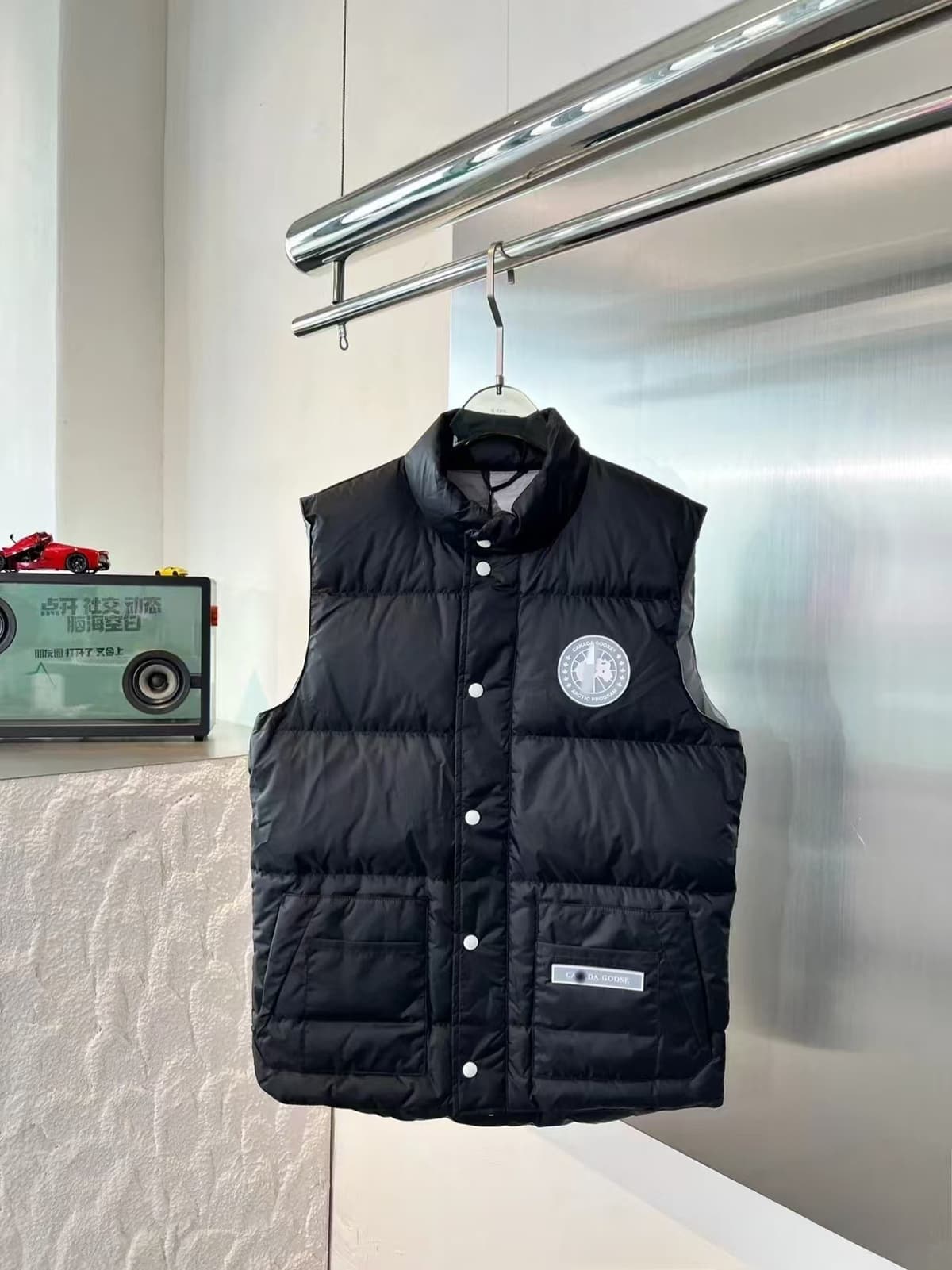 White label black