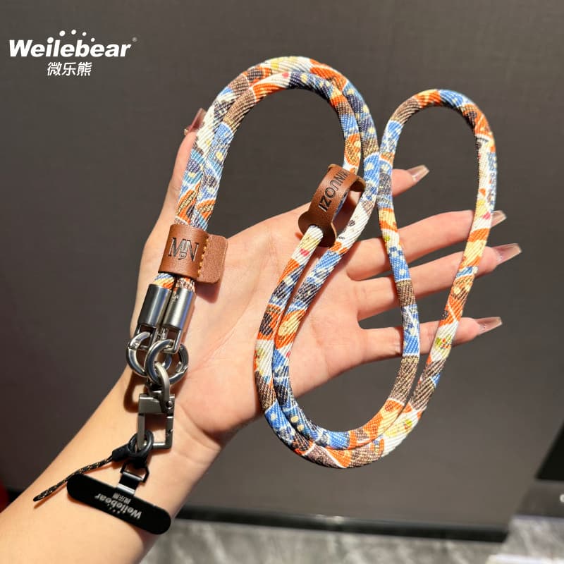 120cm [violent bear] comes with rotating metal clip + small rope head