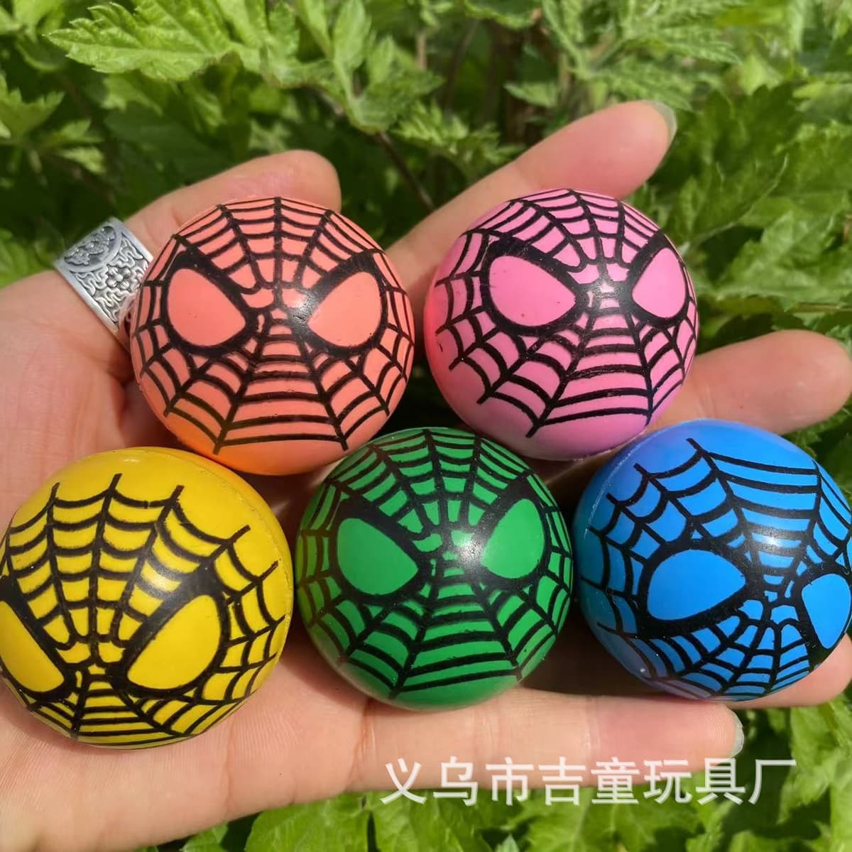 50 no. 45 spider-man printed bouncy balls