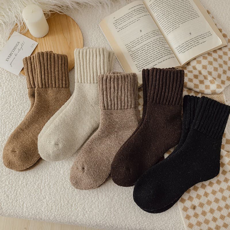 5 pairs [thick and warm] one each in 5 colors