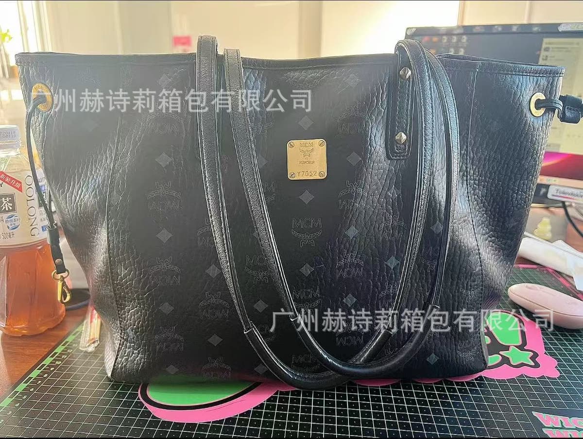 Black without box