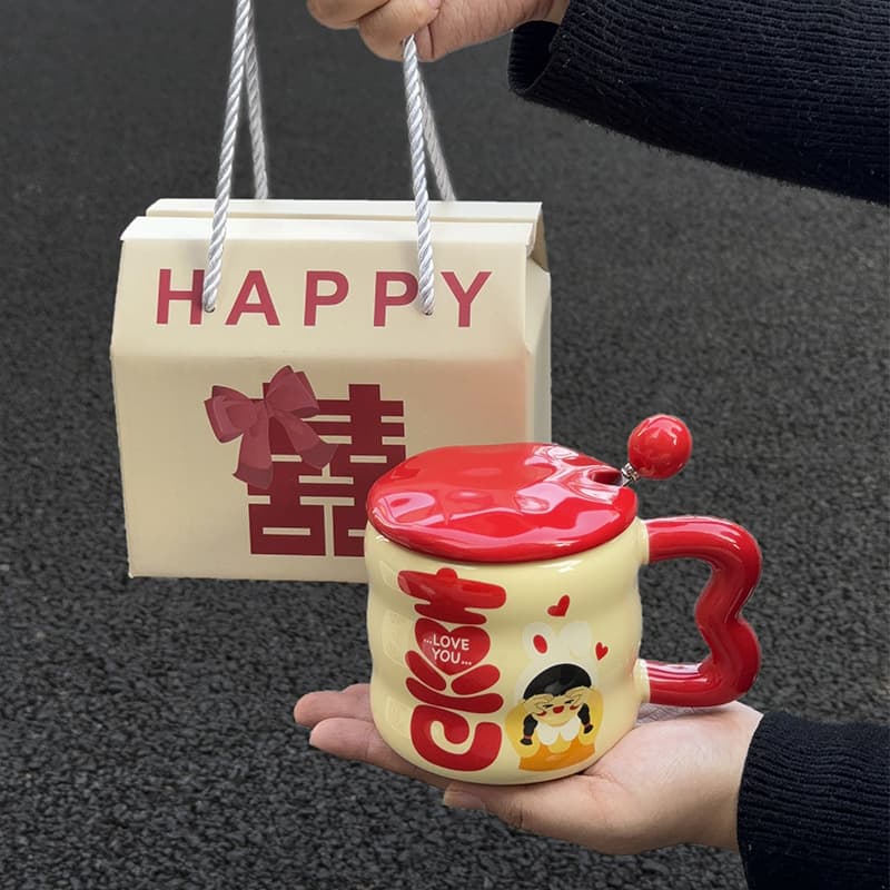 Happy love girl - red (cup + lid + spoon + portable gift box)