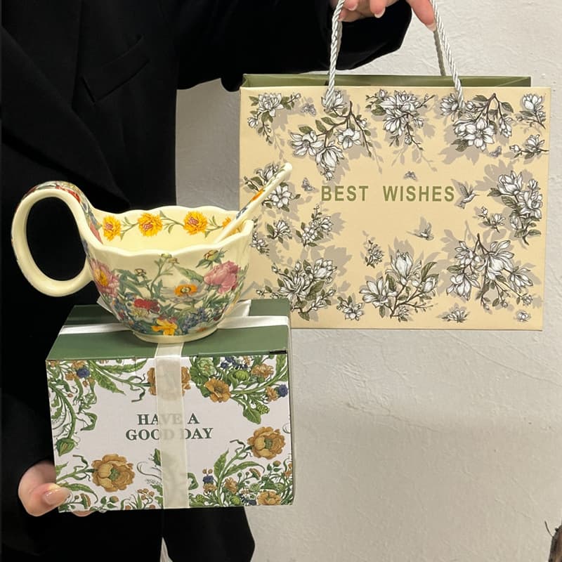 Curved handle cup - full of spring + flower spoon + portable gift box + flower gift bag