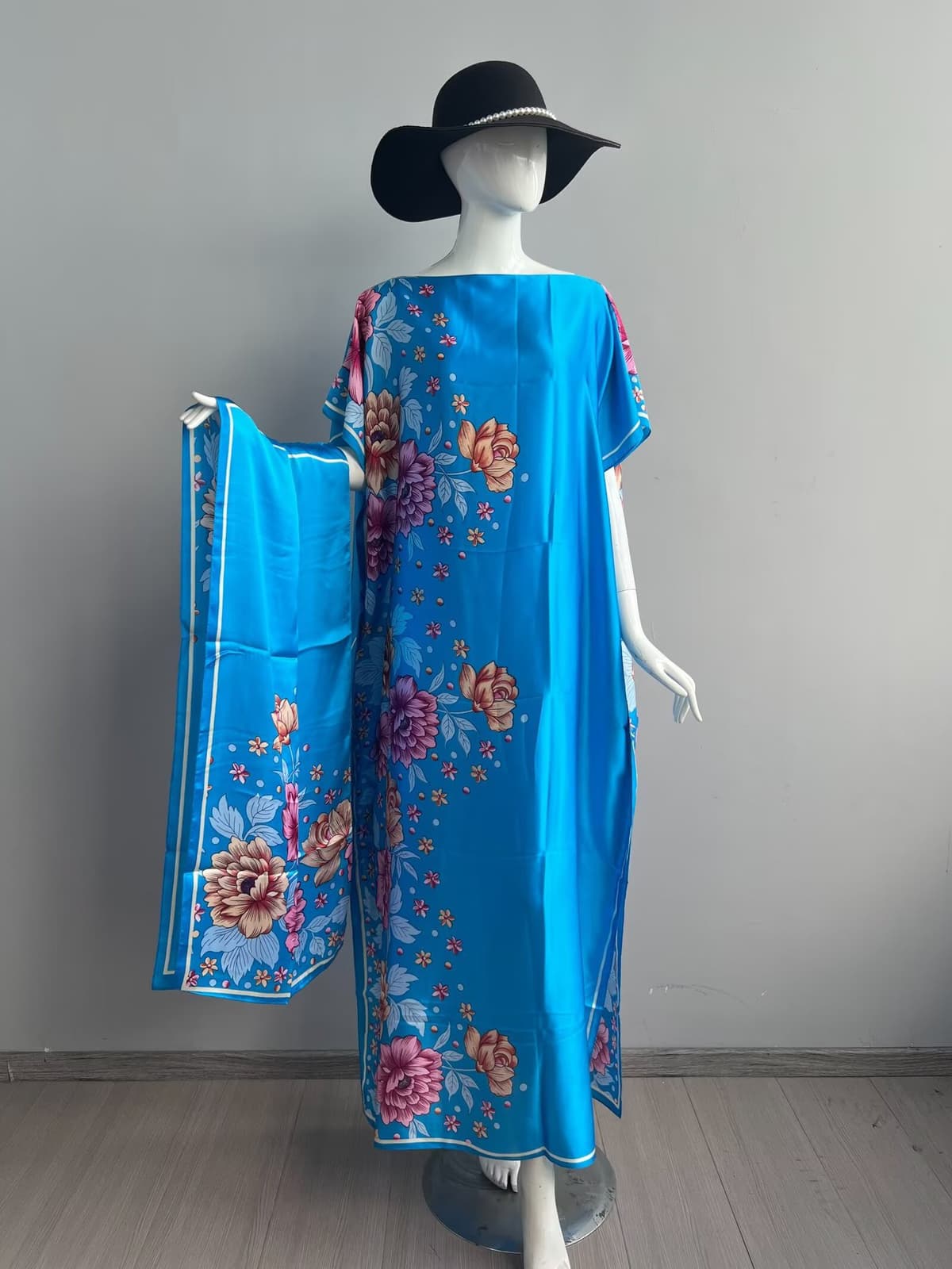 207-flower love-sapphire blue