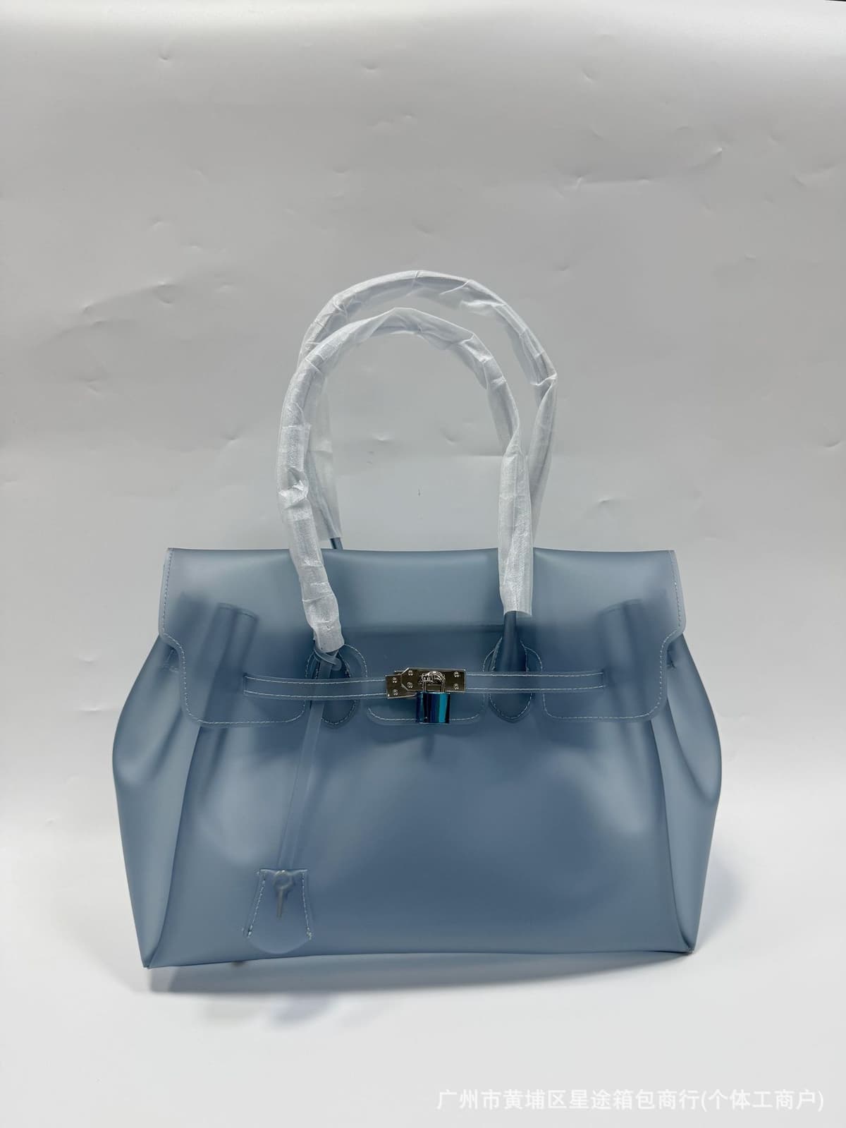 Tpu gray blue (with key + rivets on the bottom)