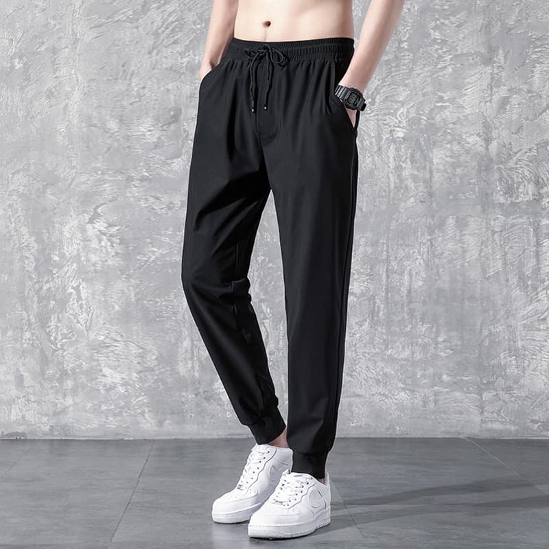 Bundled Foot Pure Black Pants