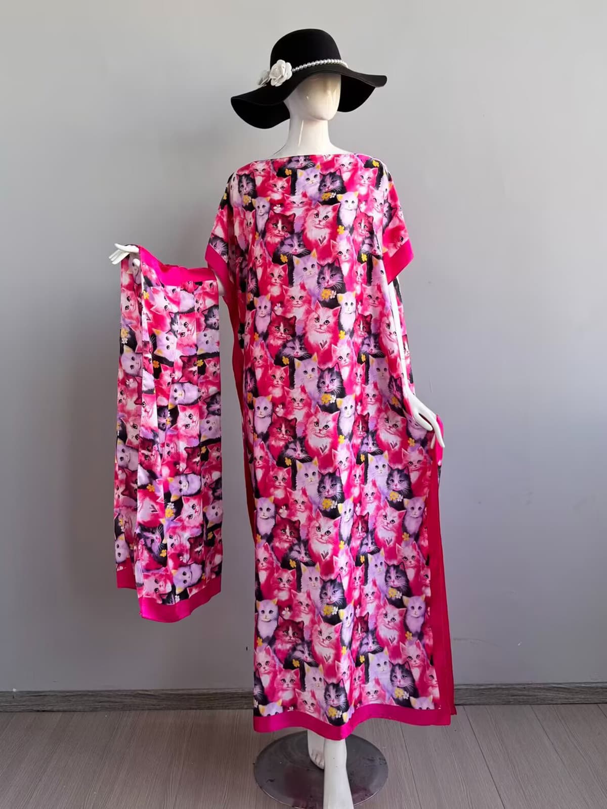 113-mrs. miaomiao-rose red