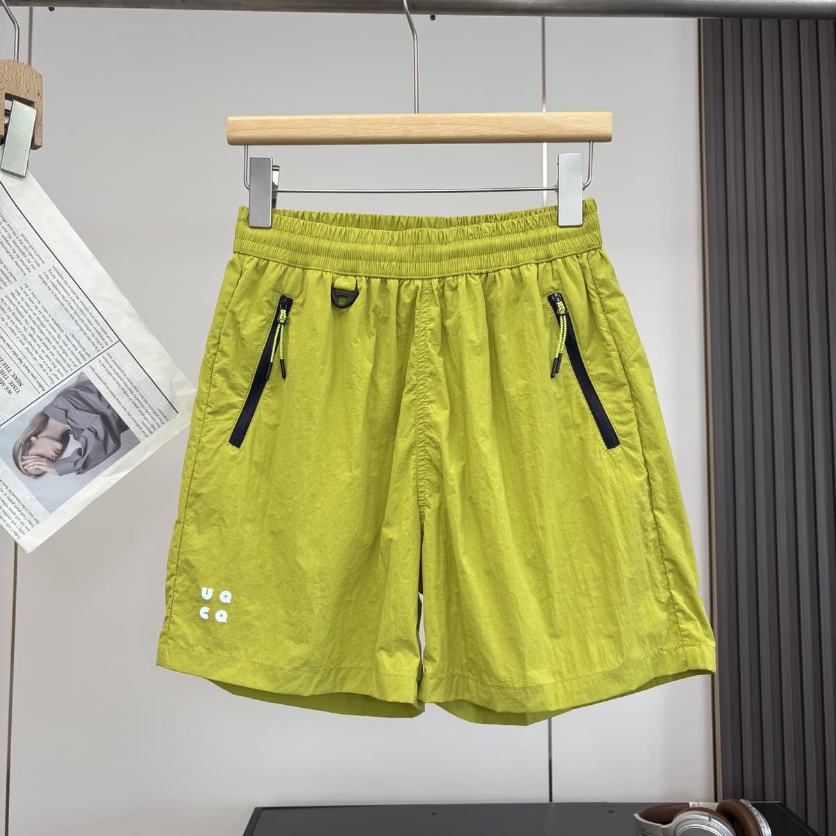 Fluorescent green