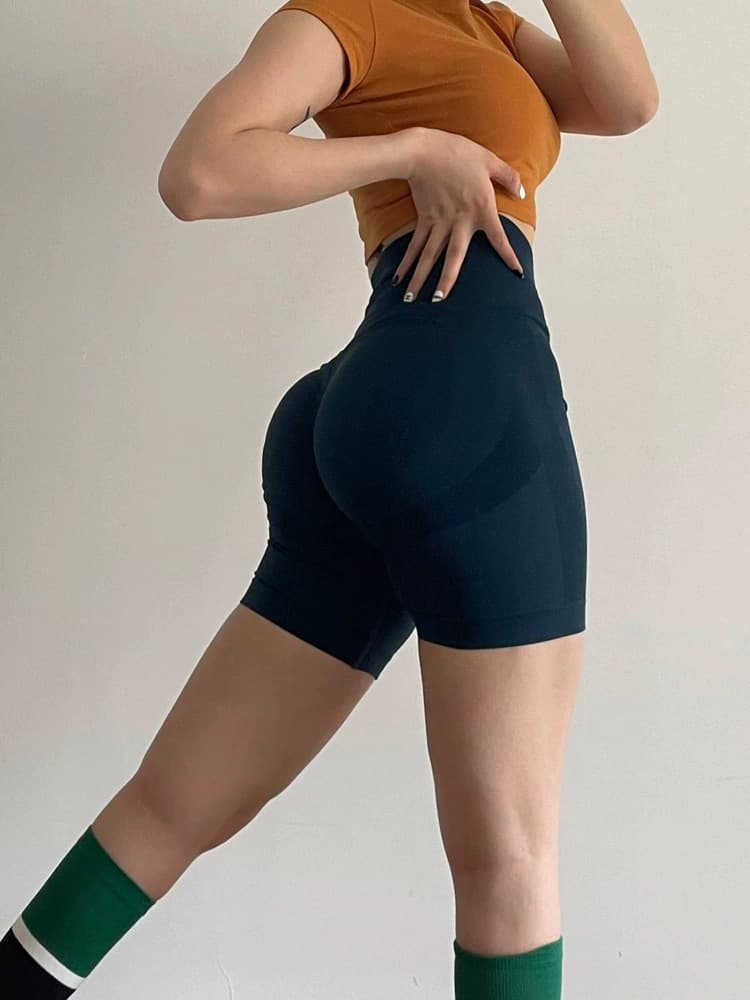 Mo Qing (quarterpants)
